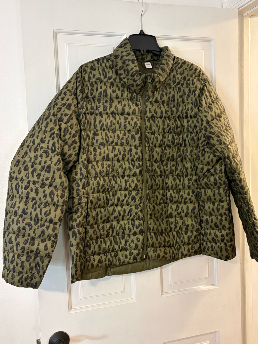 Old Navy Active Olive and Black Camo Quilted Jacket